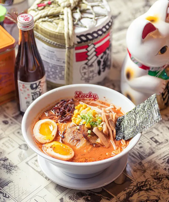 Lucky Cat Street Eatery Picture 1