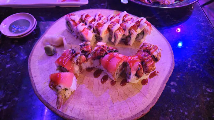 9 Face Sushi Cafe Picture 7