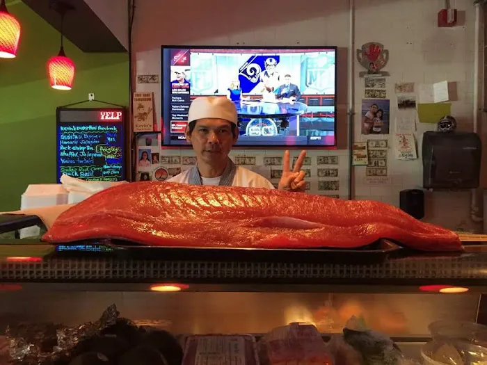Kevin's Sushi & Thai Picture 2