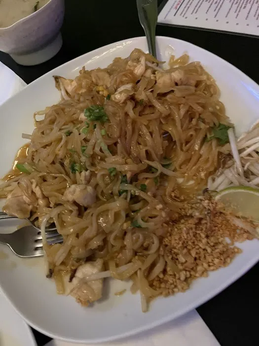Kevin's Sushi & Thai Picture 9