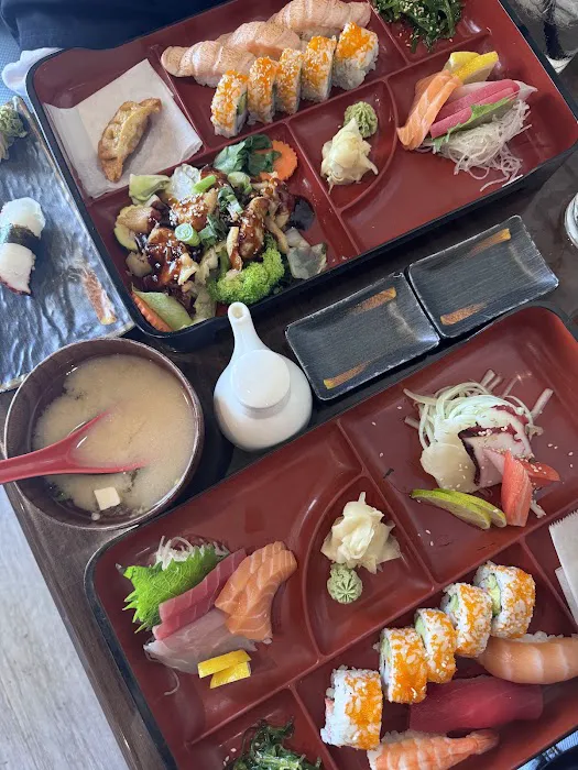 OKA Sushi & Thai, Ramen Picture 6