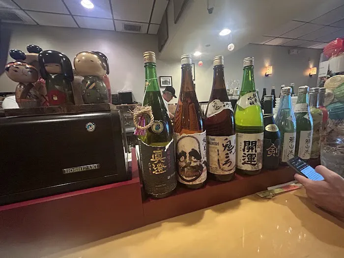 Yu-Mi Sushi Cafe Picture 8