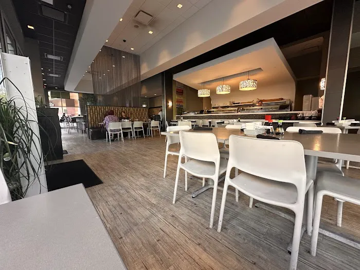 Ponzu Sushi and Grill Picture 5