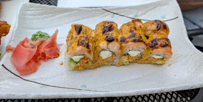 Ponzu Sushi and Grill Picture 4