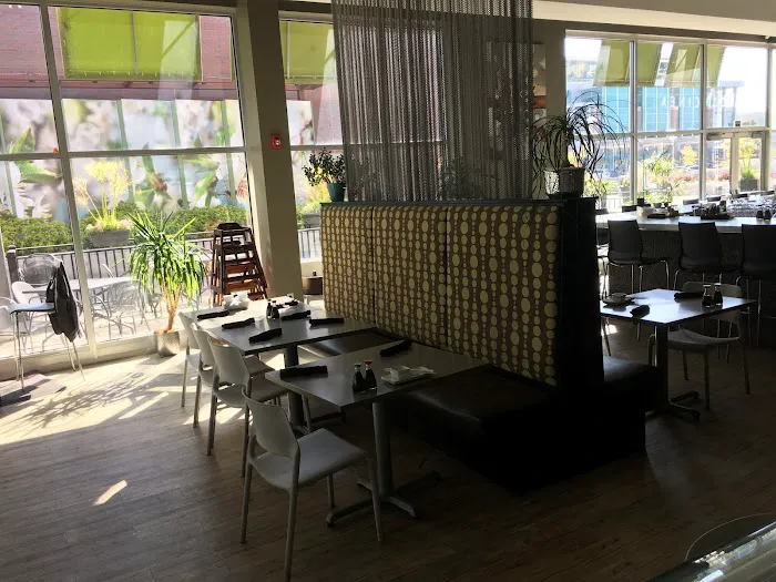 Ponzu Sushi and Grill Picture 6