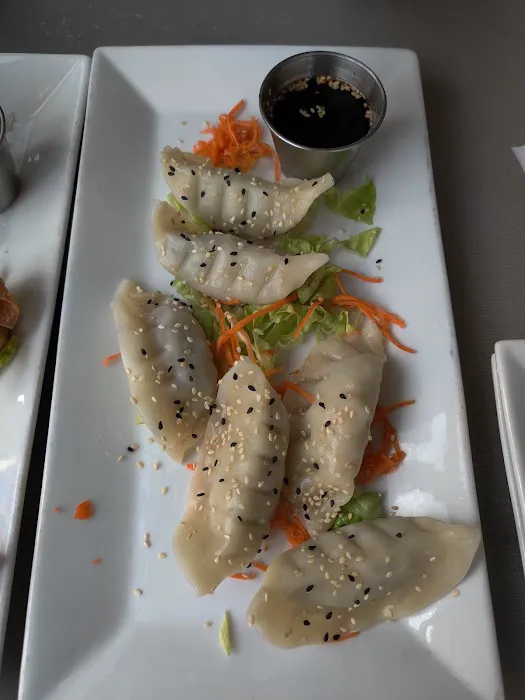 Ponzu Sushi and Grill Picture 10