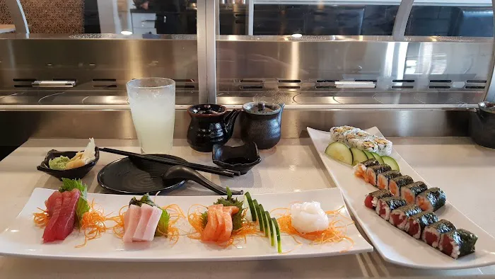 Yamato Sushi Train & Grill Picture 3