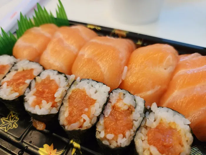 Taka Sushi Picture 2