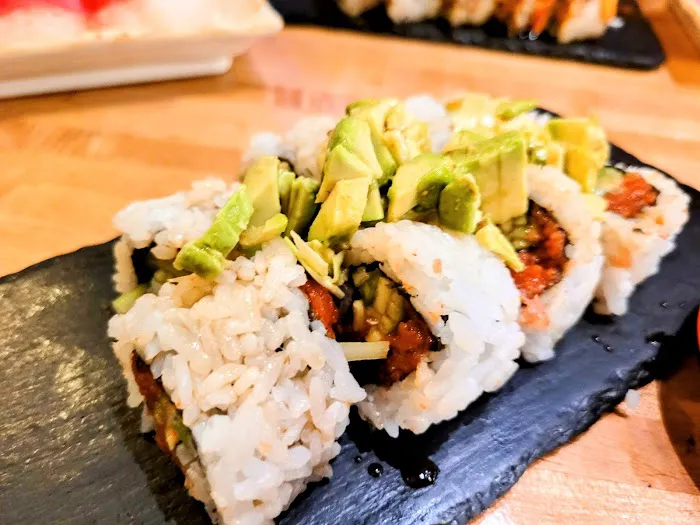 Kanau Sushi & Izakaya 