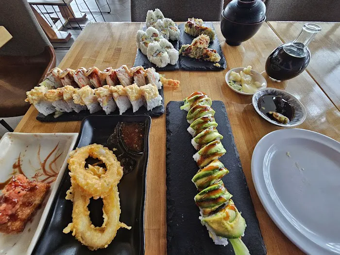 Kanau Sushi & Izakaya 