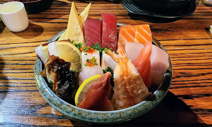 Aka Sushi House Picture 4