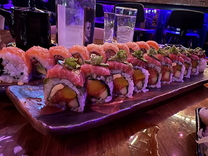 TEN Sushi + Cocktail Bar Picture 1