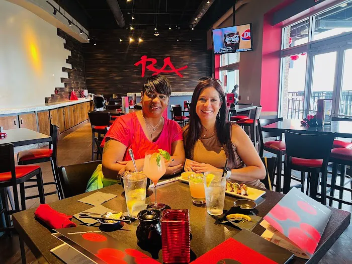 RA Sushi Bar Restaurant Picture 6