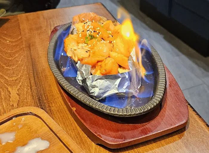 Mamasan Sushi Picture 7