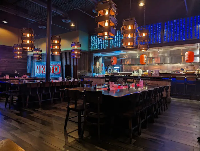 Mikoto Ramen Sushi Bar Picture 3