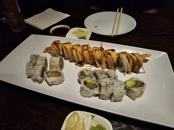 Mikoto Ramen Sushi Bar Picture 6
