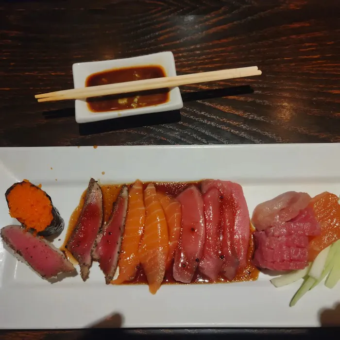 Mikoto Ramen Sushi Bar Picture 8