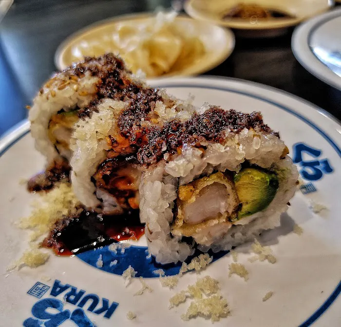 Kura Revolving Sushi Bar Picture 7