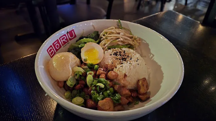 Bōru Asian Eatery Picture 4