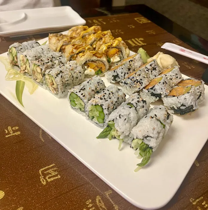 Oishi Sushi Restaurant & Bar Picture 4