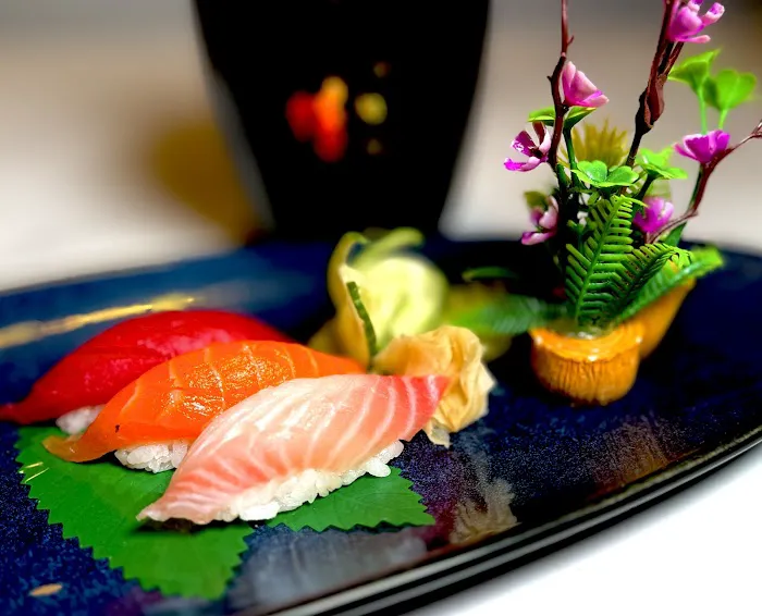 Sushi Nami at Wok n Roll Picture 3