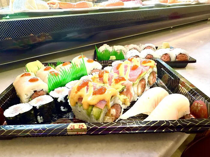 Sushi Nami at Wok n Roll Picture 6