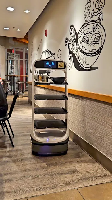 QZ Poke Ramen & Boba Tea - Zona Rosa Picture 7