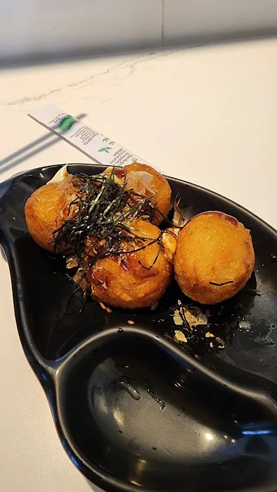 QZ Poke Ramen & Boba Tea - Zona Rosa Picture 8