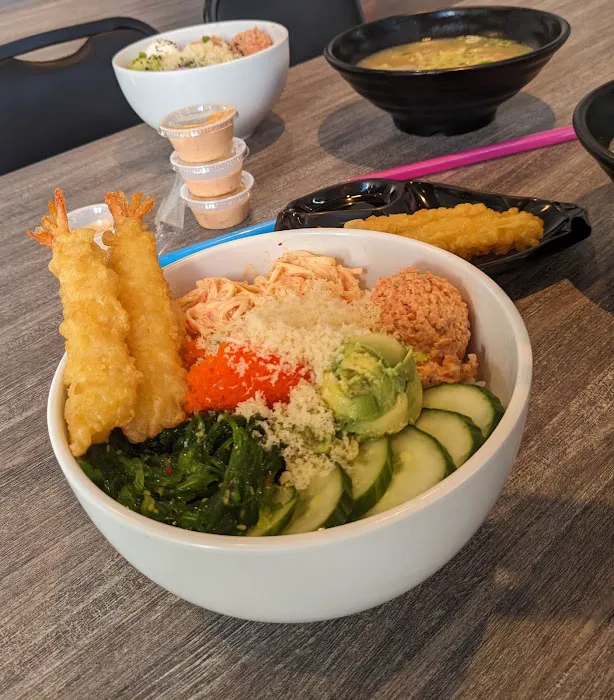QZ Poke Ramen & Boba Tea - Zona Rosa Picture 9