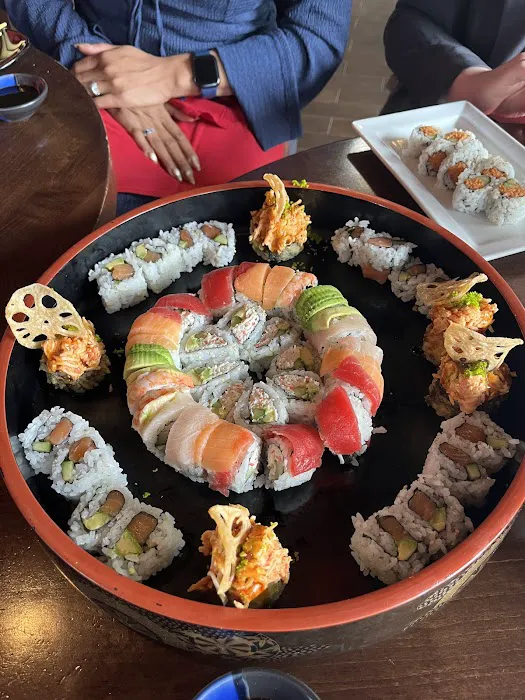 RA Sushi Bar Restaurant Picture 2