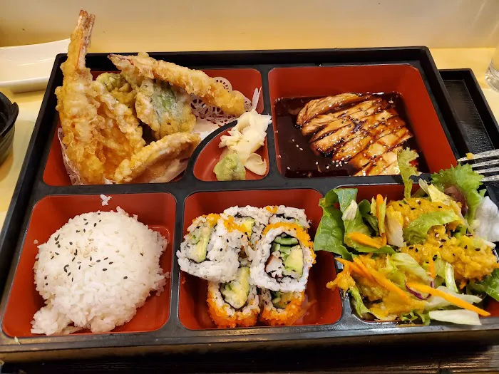 Sushi House Picture 7