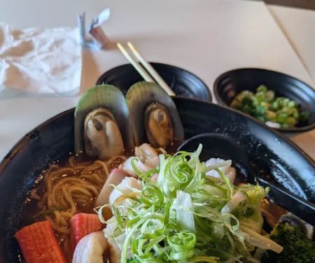 Jumbo Noodles Bar