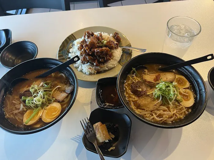 Jumbo Noodles Bar Picture 4
