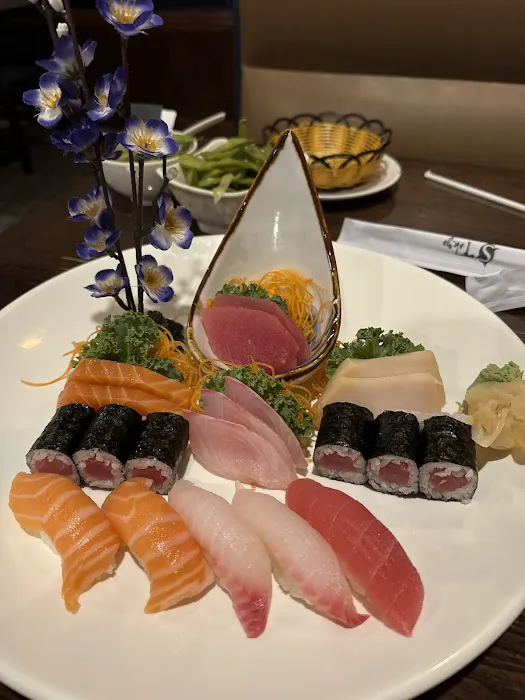Tokyo Japanese Steak House & Sushi Bar Picture 5