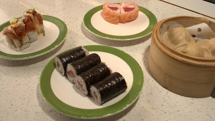 Akarii Revolving Sushi Bar Picture 1