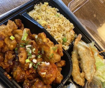 DoshiRock Sushi, Wings and Burgers