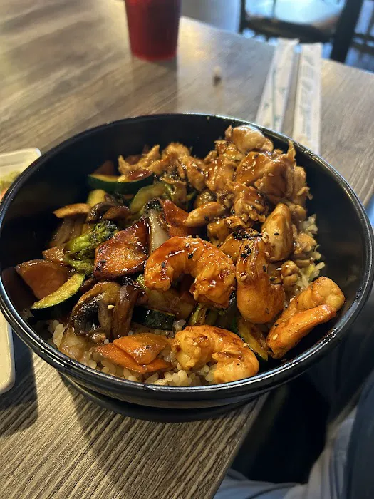 Hashi Japanese Kitchen- Camp Bowie Blvd Picture 6
