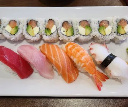Everest sushi Bar and grill