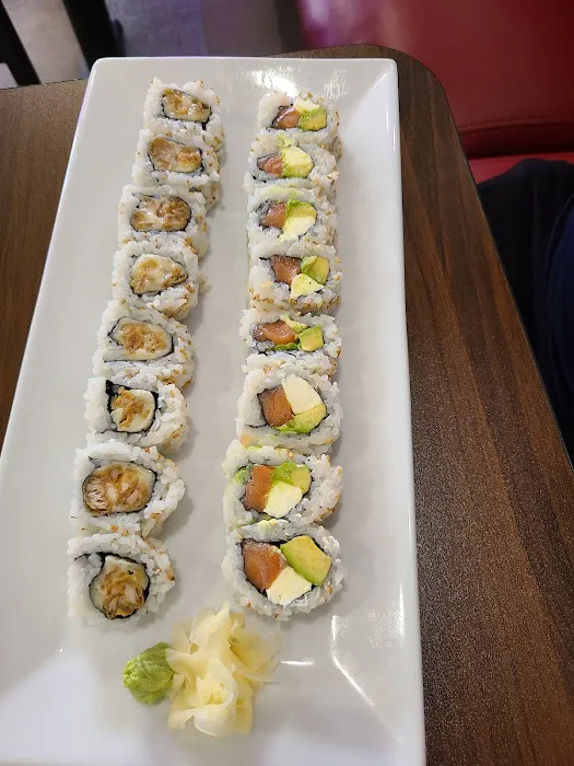 Everest sushi Bar and grill Picture 6