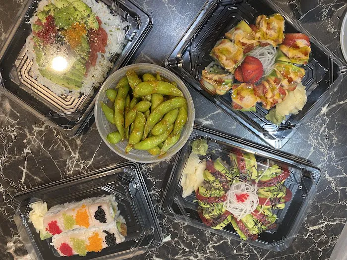 Everest sushi Bar and grill Picture 8
