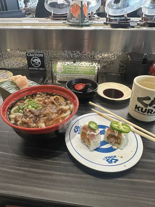Kura Revolving Sushi Bar Picture 3
