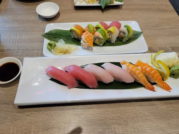 King Pho Sushi Bar Picture 9