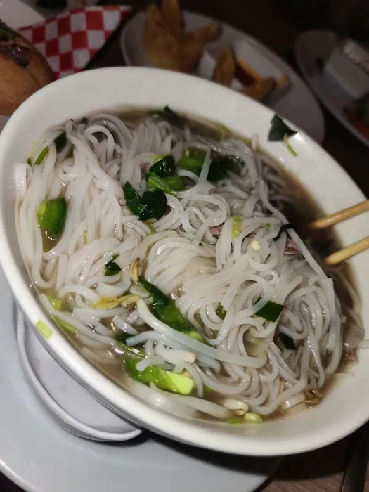 King Pho Sushi Bar Picture 4