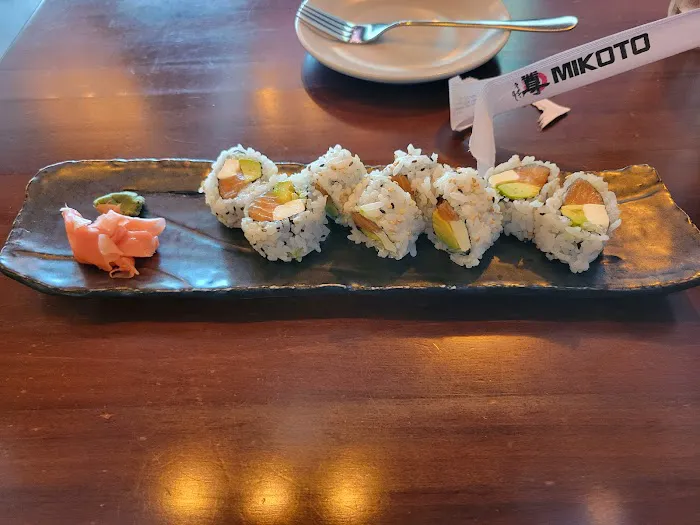 Mikoto Ramen Bar and Sushi Picture 5