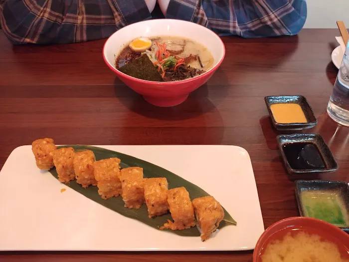 Mikoto Ramen Bar and Sushi Picture 7