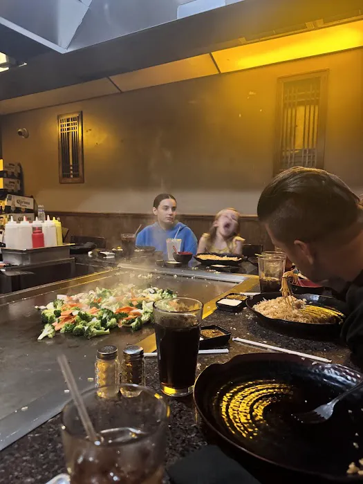 Sake Hibachi Sushi & Bar Picture 7