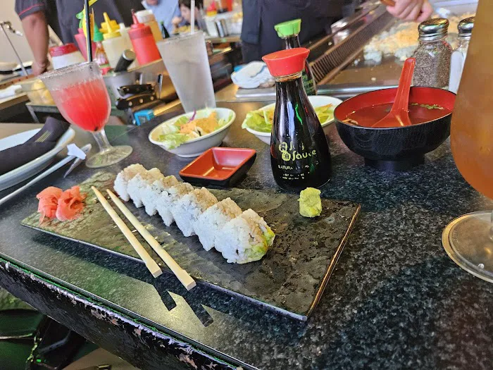 SHOGUN Sushi & Hibachi Picture 6