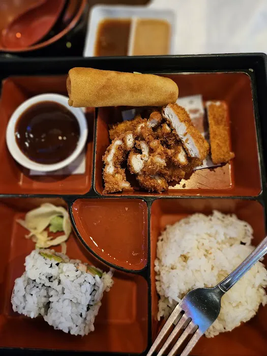 Fish & Knife Japanese Cuisine Picture 3