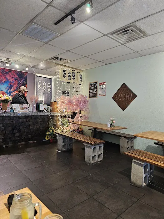 Little Tokyo Restaurant Picture 9