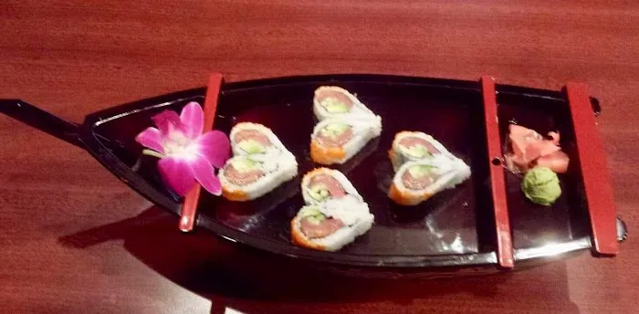 MOON SUSHI & RAMEN Picture 1